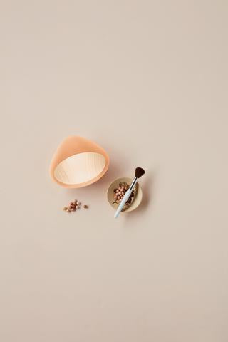 Amoena Partial Breast Prosthesis/Form/Shaper 220 Balance Natura Medium Delta