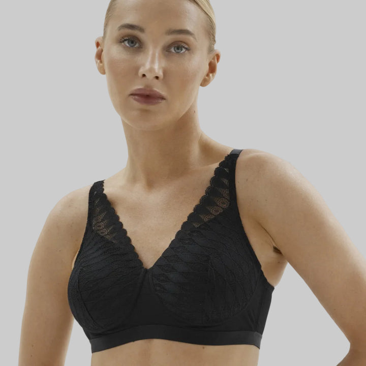 Megami Lotus Adaptive Non Wired Mastectomy bra- Black M9114